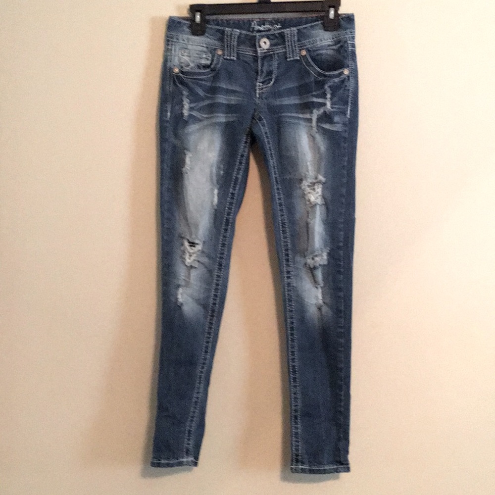 Feel the breeze jeans.. Amethyst size 3